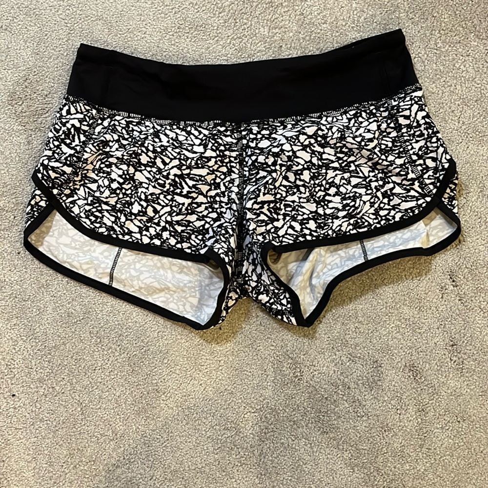 Lululemon Speed Short *4-way Stretch 2.5"